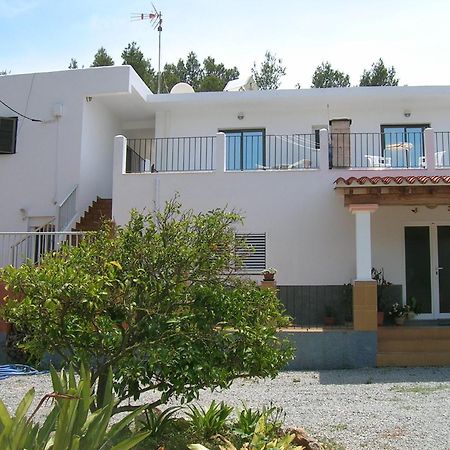 Pension Las Tres Golondrinas Es Figueral Bagian luar foto